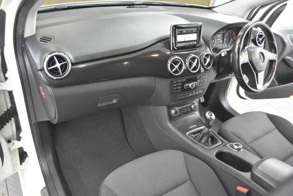 Mercedes-Benz B Class 1.5 B180 Cdi Eco Se Euro 5 Ss White #3
