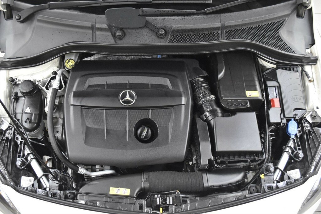 Mercedes-Benz B Class 1.5 B180 Cdi Eco Se Euro 5 Ss White #4