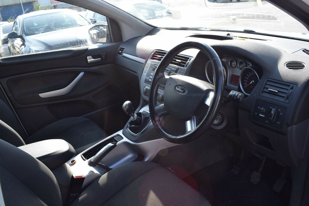 Ford Kuga 2.0 Tdci Zetec 2Wd Euro 5 PO13NZY White #3