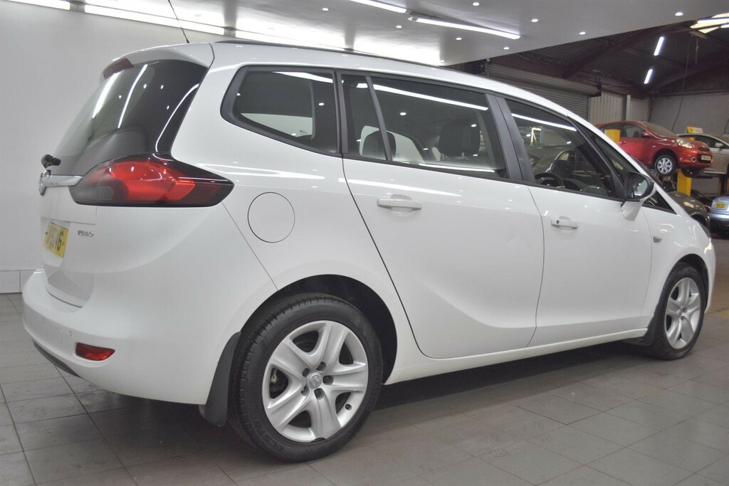Vauxhall Zafira Tourer 1.4I Turbo Exclusiv Euro 6 VUI5246 White #2