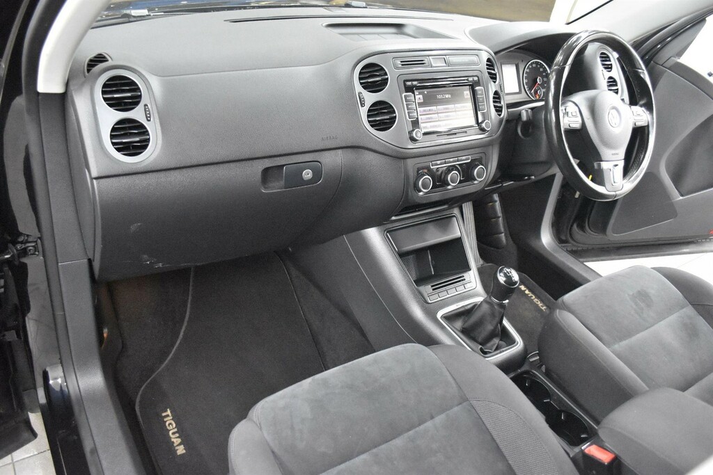 Volkswagen Tiguan 2.0 Tsi Sport 4Wd Euro 5 Black #3