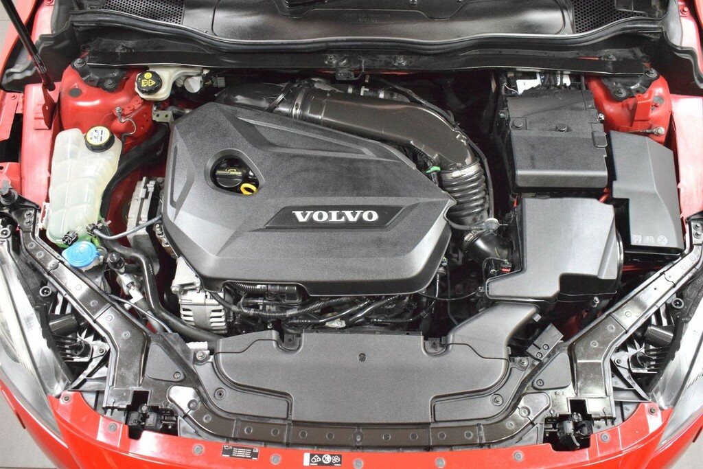 Volvo V40 1.6 T4 Se Lux Nav Powershift Euro 5 Ss Red #4