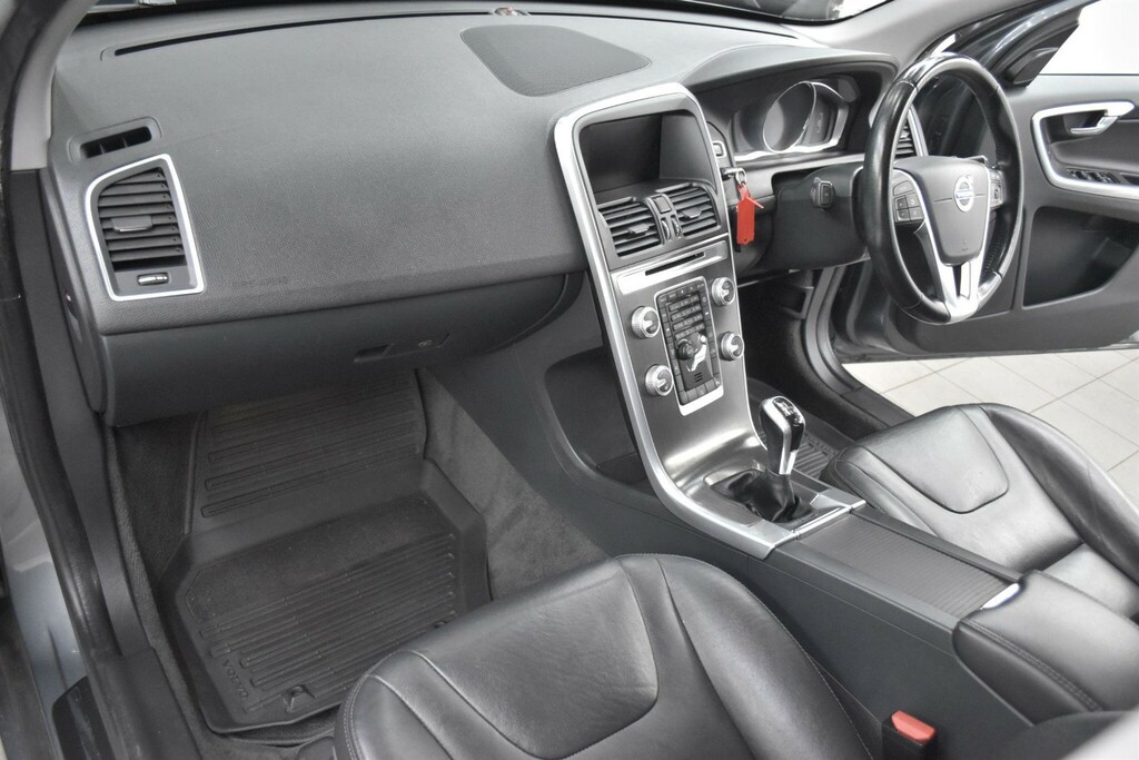 Volvo XC60 2.0 D4 Se Lux Nav Euro 6 Ss CV16WYR Grey #3