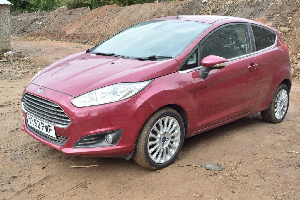Ford Fiesta 1.0T Ecoboost Titanium Euro 5 Ss YY62PWF Red #5