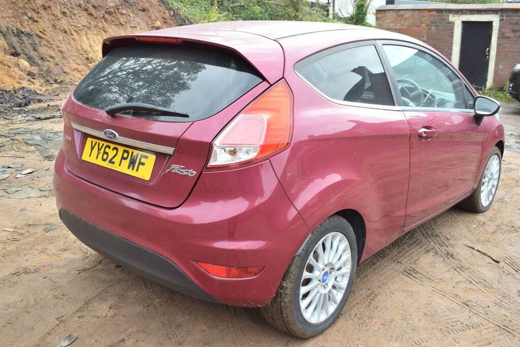 Ford Fiesta 1.0T Ecoboost Titanium Euro 5 Ss YY62PWF Red #2