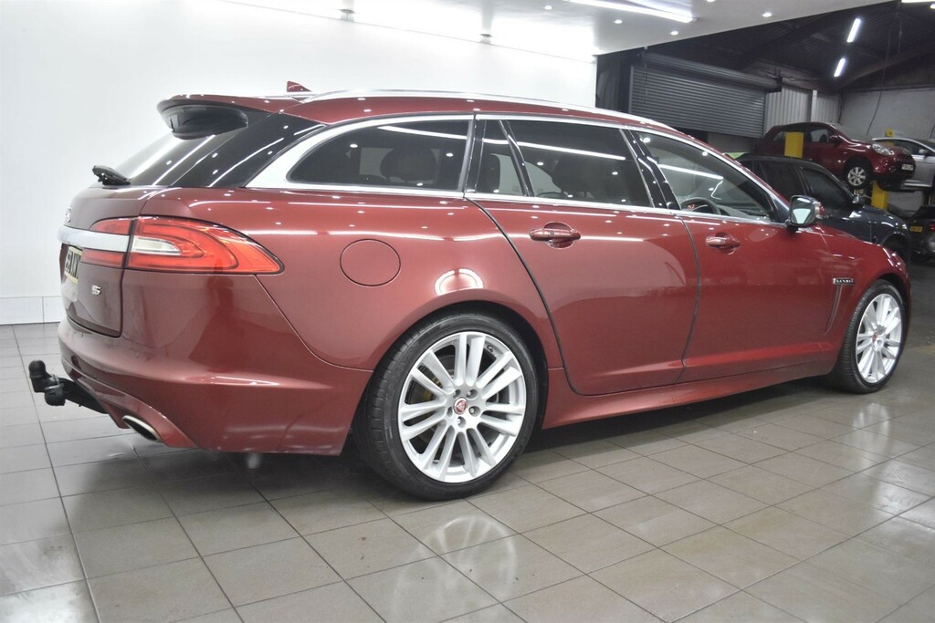 Jaguar XF 3.0D S V6 Portfolio Sportbrake Euro 5 Ss 5 SW58AMY Red #2