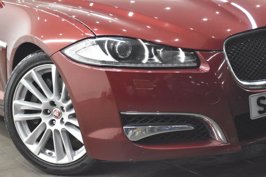 Jaguar XF 3.0D S V6 Portfolio Sportbrake Euro 5 Ss 5 SW58AMY Red #5