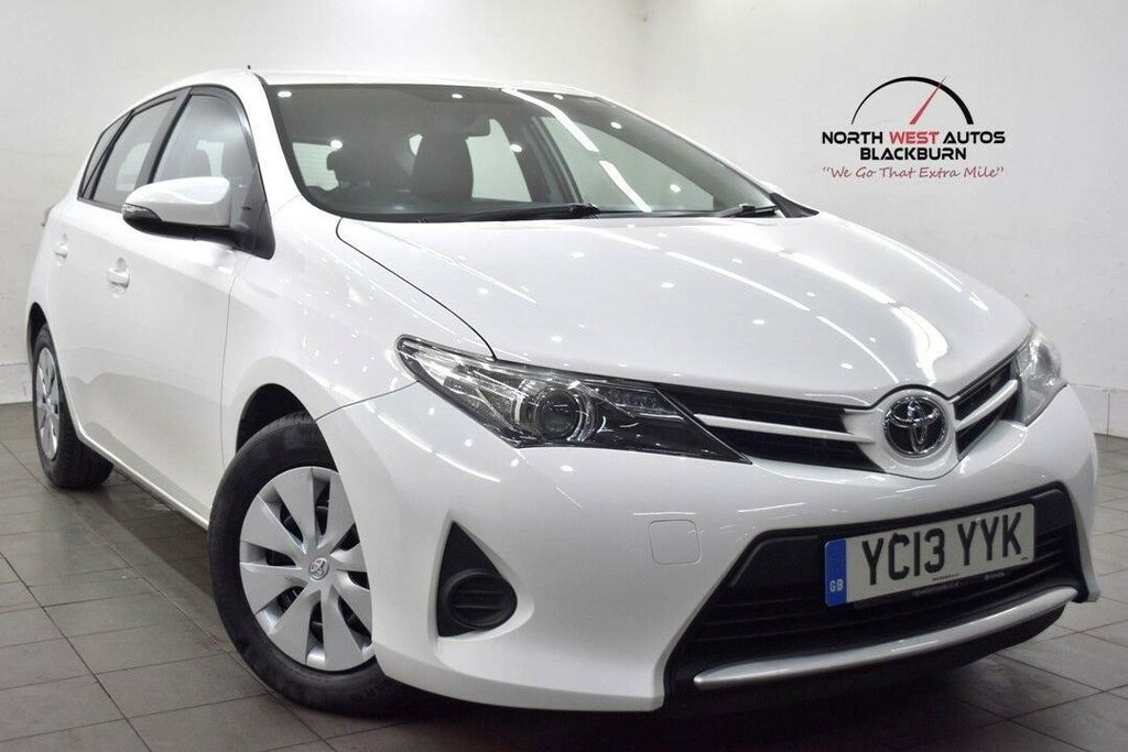 Toyota Auris 1.33 Dual Vvt-i Active Euro 5 Ss White