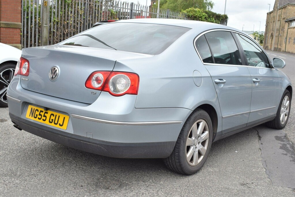 Volkswagen Passat 1.9 Tdi Pd Se Blue #2