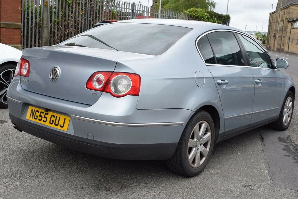 Volkswagen Passat 1.9 Tdi Pd Se Grey #9