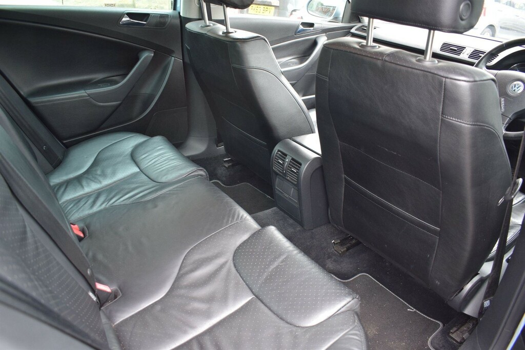 Volkswagen Passat 1.9 Tdi Pd Se Grey #22
