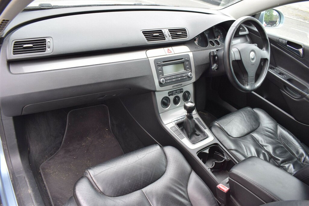Volkswagen Passat 1.9 Tdi Pd Se Grey #21