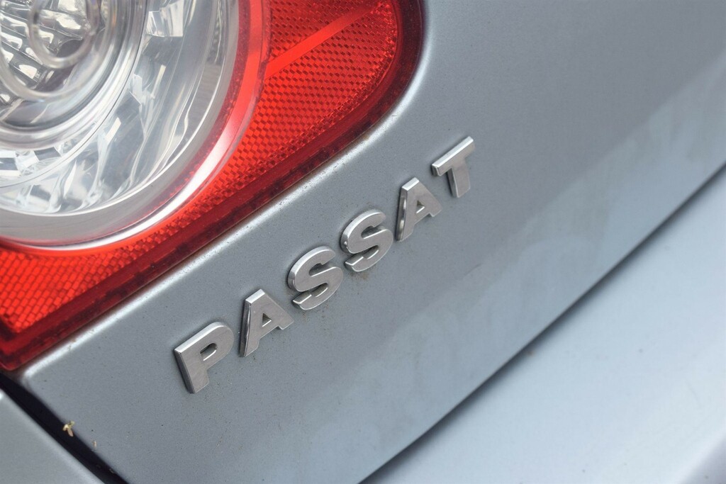 Volkswagen Passat 1.9 Tdi Pd Se Grey #8
