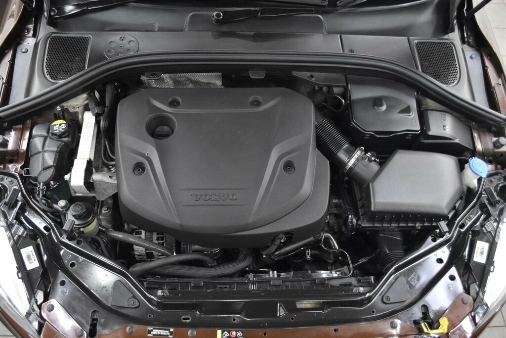 Volvo XC60 2.0 D4 R-design Nav Euro 6 Ss KR17NTM Brown #4