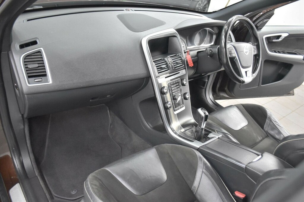 Volvo XC60 2.0 D4 R-design Nav Euro 6 Ss KR17NTM Brown #3