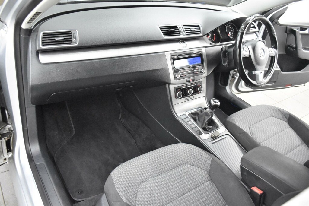 Volkswagen Passat 2.0 Tdi Bluemotion Tech Se Euro 5 Ss Y14MRM Silver #3