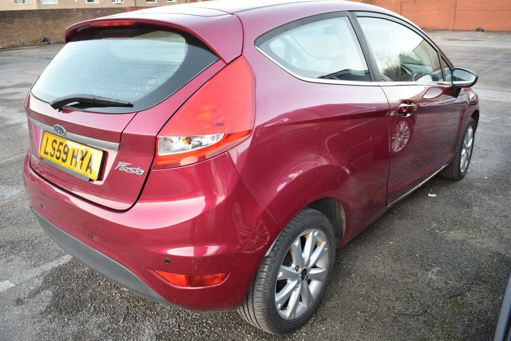 Ford Fiesta 1.25 Zetec Red #2