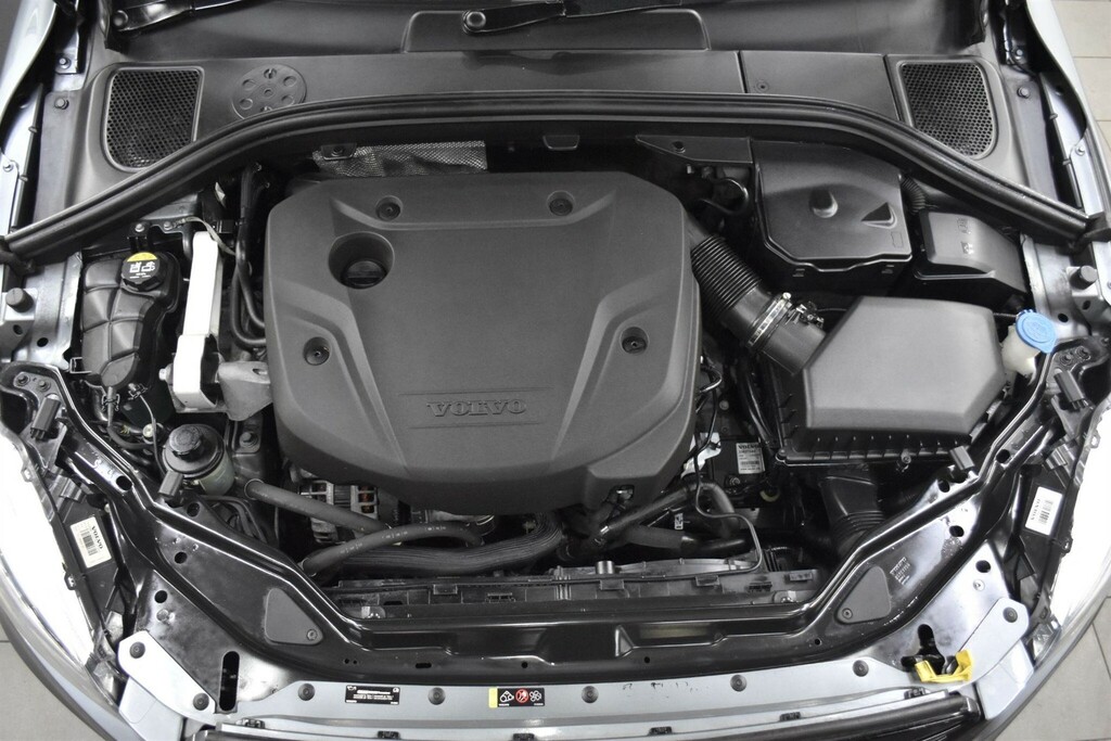 Volvo XC60 2.0 D4 R-design Nav Euro 6 Ss PO16VKM Grey #4
