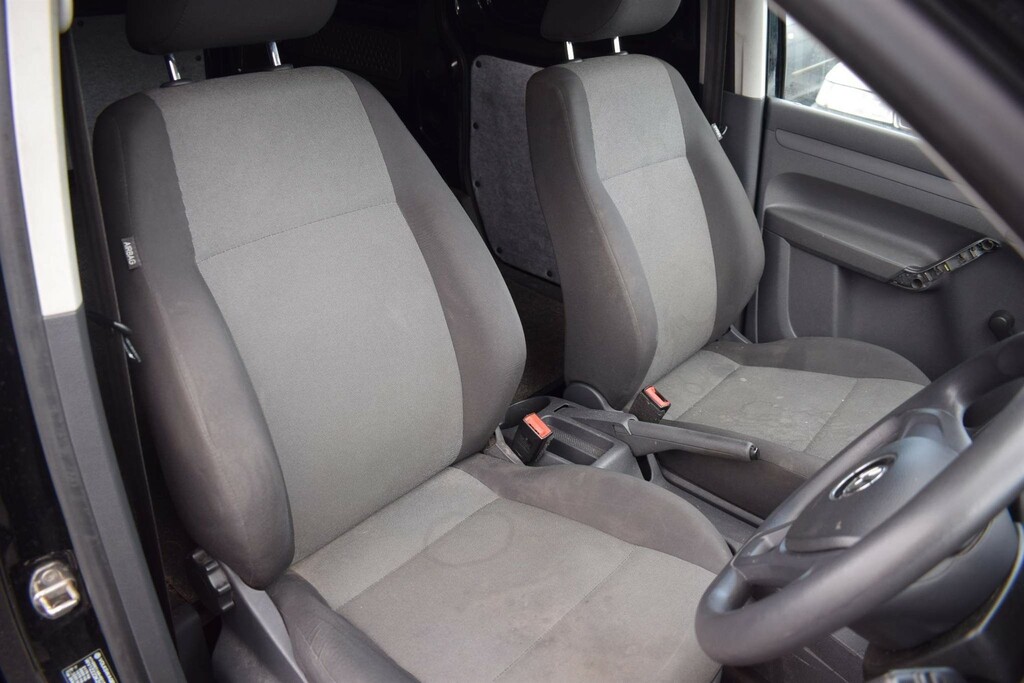 Volkswagen Caddy 1.6 Tdi Bluemotion Tech C20 L1 H1 Black #4