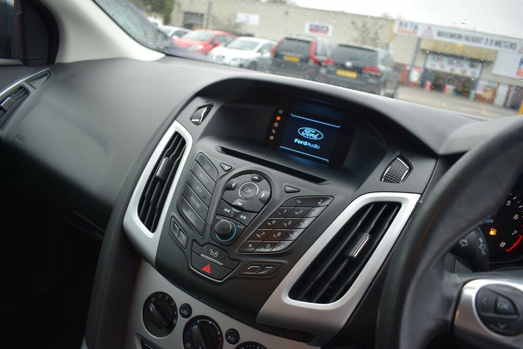 Ford Focus 1.0T Ecoboost Zetec Euro 5 Ss NJ13LSL Grey #4