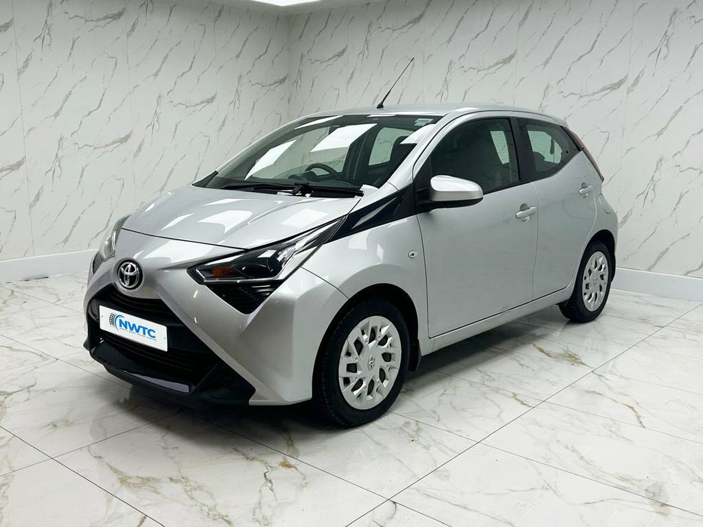 Toyota Aygo 1L X-play Silver #5