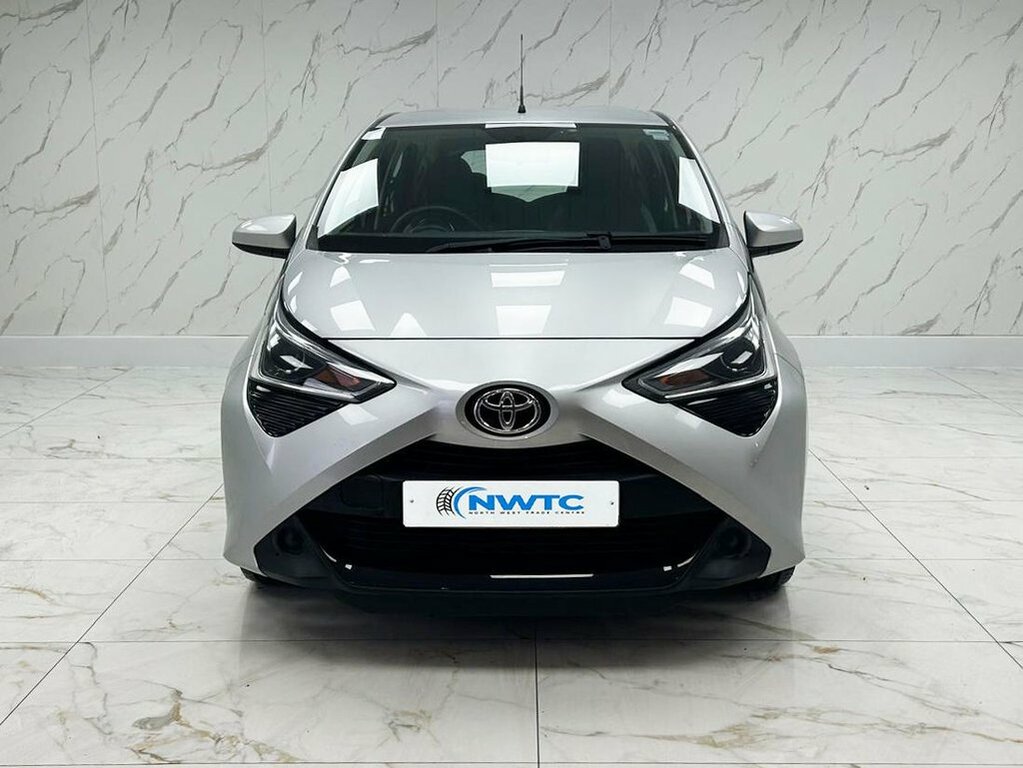 Toyota Aygo 1L X-play Silver #3