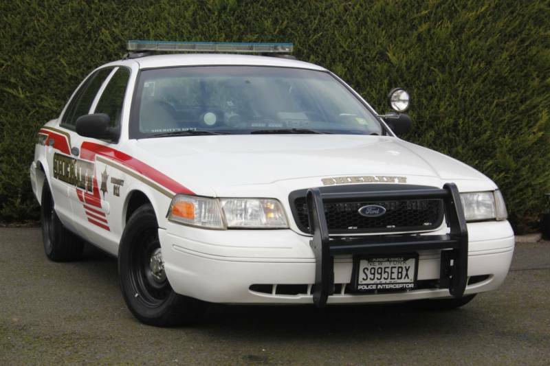 Ford P71 Police Interceptor - 1999 S S995EBX White