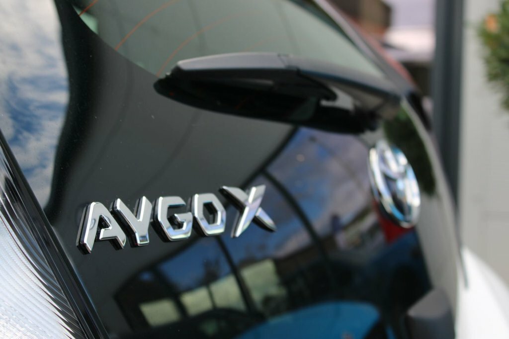 Toyota Aygo X 1L Pure A12JNC White #4