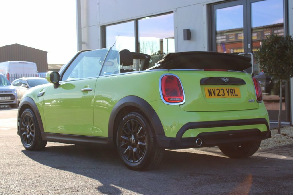 Mini Convertible 1.5L Cooper Classic Yellow #4