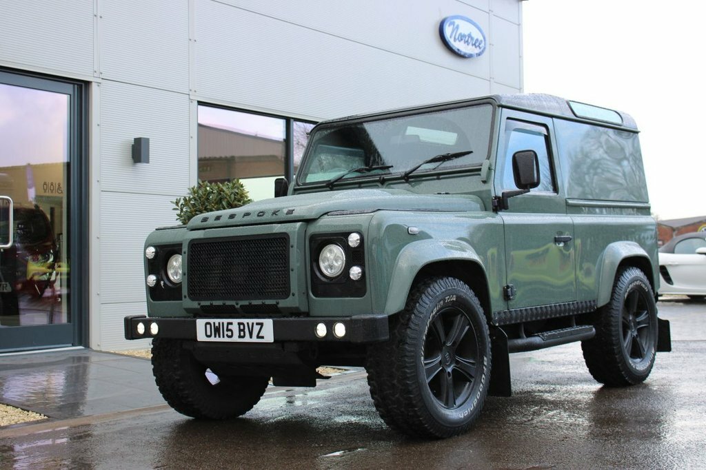 Land Rover Defender 2.2L Xs Green