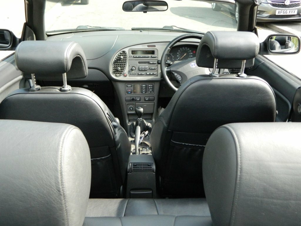 Saab 9-3 2.0I Se Red #16