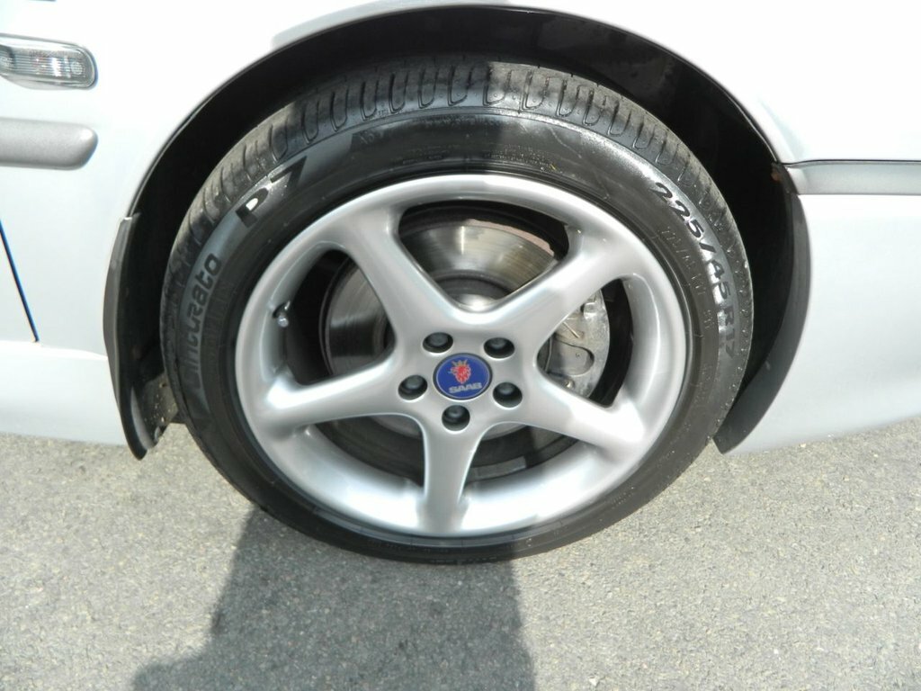 Saab 9-3 2.0I Se Red #20