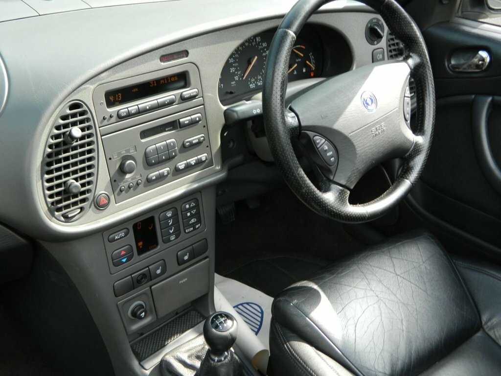 Saab 9-3 2.0I Se Red #13