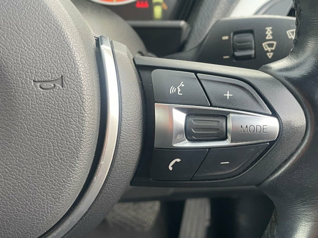 BMW 1 Series 1.6L Sport Black #5