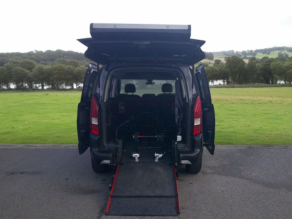 Peugeot Rifter 1.5L Null Grey #3
