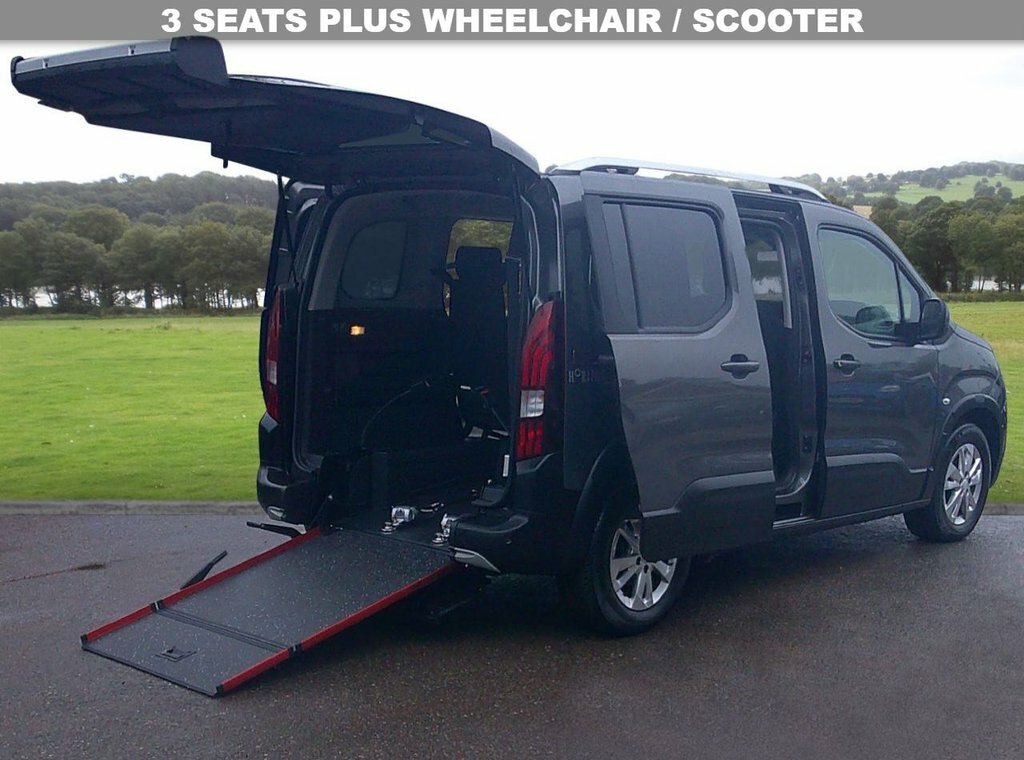 Peugeot Rifter 1.5L Allure Grey