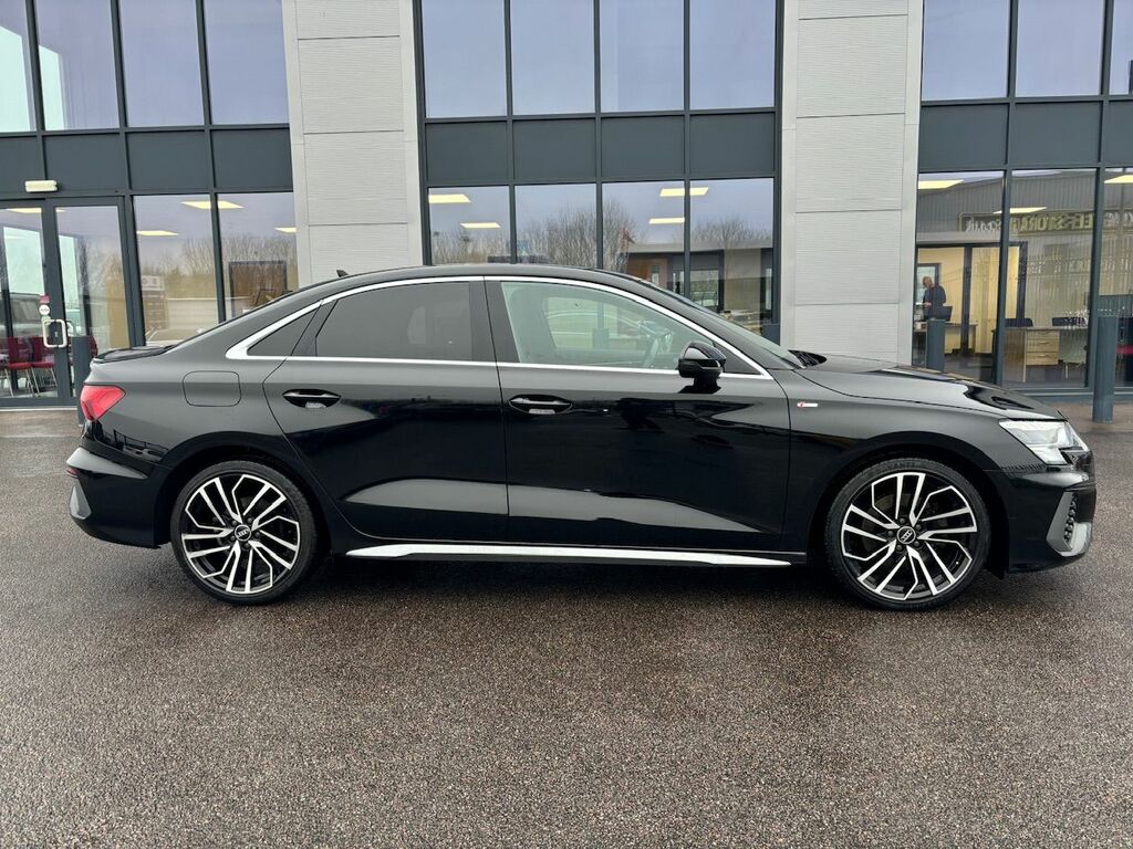 Audi A3 1.5 Tfsi 35 S Line Saloon S Tronic 150Ps LM70VXA Black #4