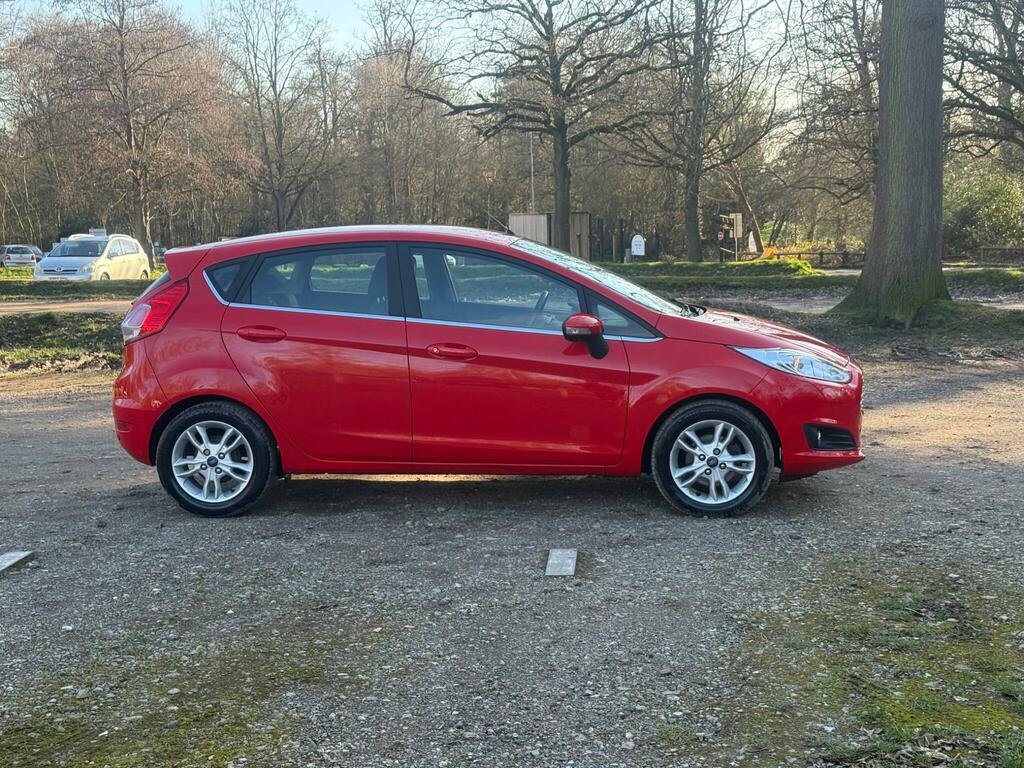 Ford Fiesta 1.25 Zetec Euro 5 BT15WLU Red #6