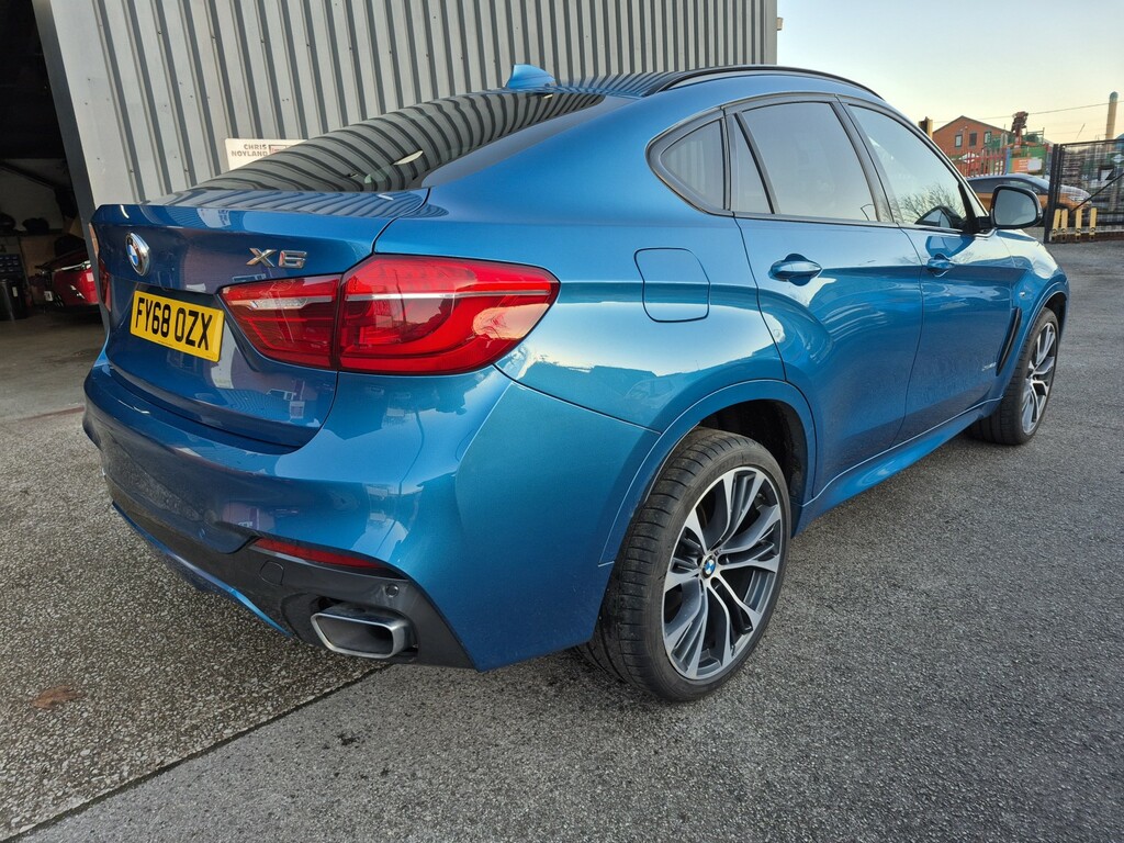 BMW X6 3.0 X6 Xdrive40d M Sport 2018 FY68OZX Blue #2