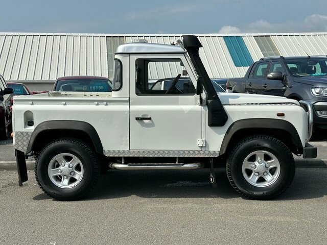 Land Rover Defender 90 90 County Pick Up SE54DPN White #2