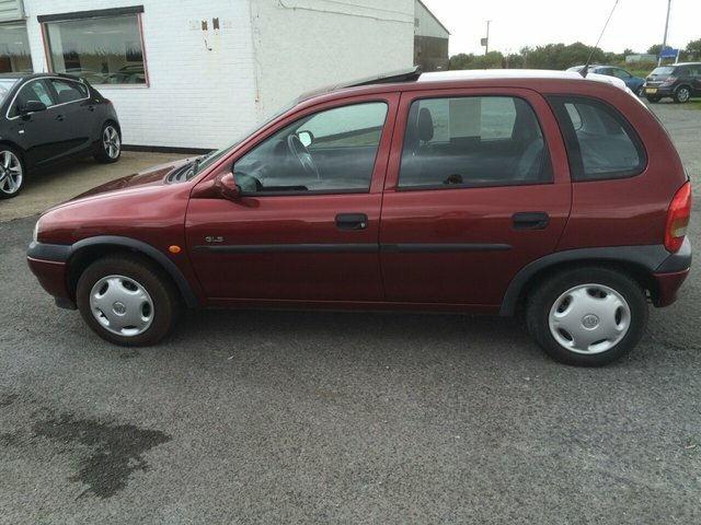 Vauxhall Corsa Gls Hatchback Red