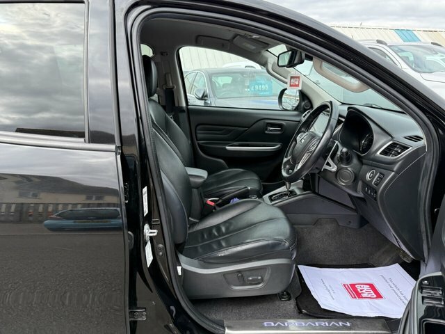 Mitsubishi L200 Di-d Dc Barbarian Pickup SM70RYK Black #4
