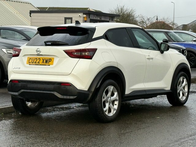 Nissan Juke Dig-t N-connecta Suv CU22XWP White #3