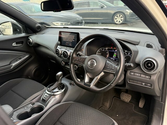 Nissan Juke Dig-t N-connecta Suv CU22XWP White #5