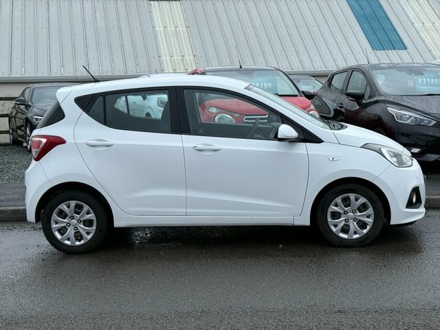 Hyundai I10 Se Hatchback CP16MSU White #2
