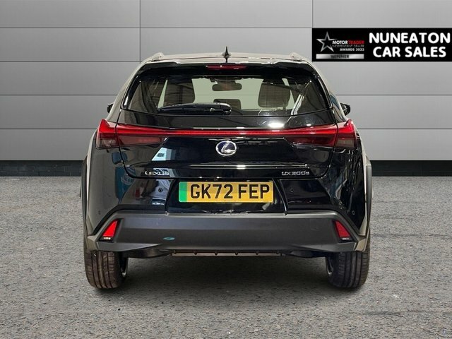 Lexus UX 300E 54.3Kwh Suv 204 Ps Black #4