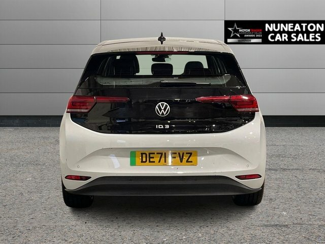 Volkswagen ID.3 Pro Performance 58Kwh Life Hatchback White #4