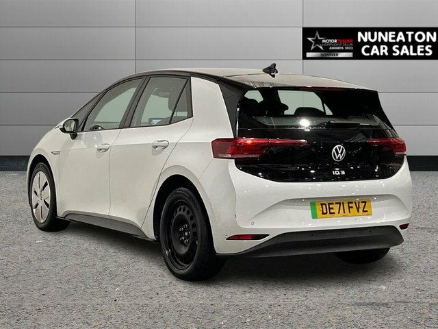 Volkswagen ID.3 Pro Performance 58Kwh Life Hatchback White #5