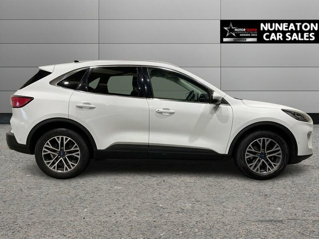 Ford Kuga 1.5T Ecoboost Titanium First Edition Suv Petro ML21WTE White #2