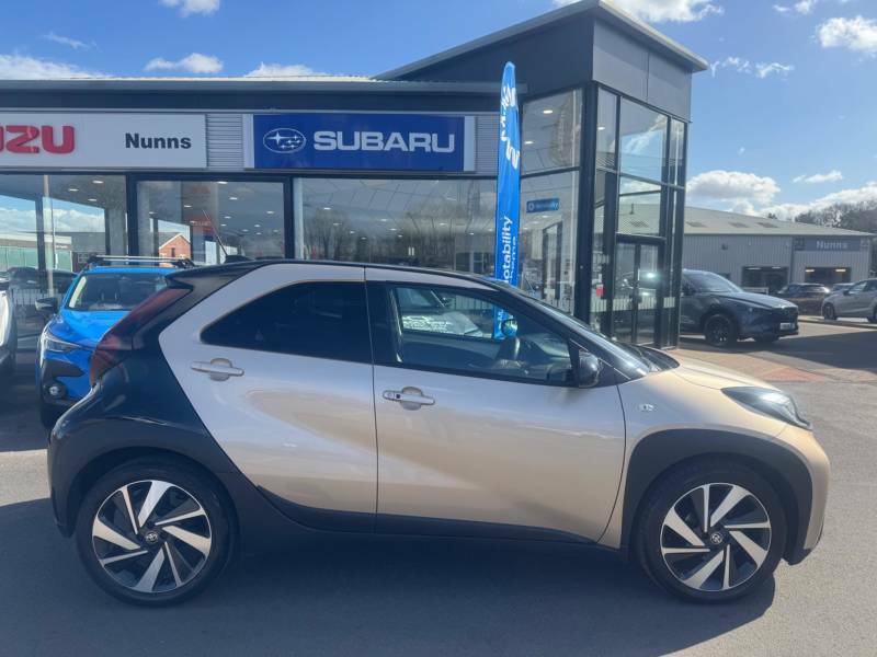 Toyota Aygo X 1.0 Vvt-i Exclusive Euro 6 Ss - 2022 22 Beige